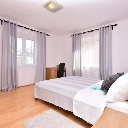 Sunny Garden Sibenik, Cozy Near Old Town