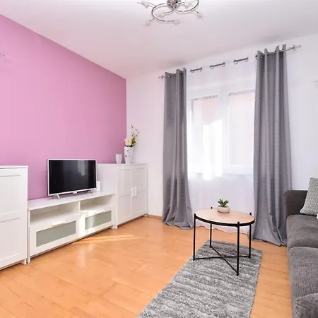 Sunny Garden Sibenik, Cozy Near Old Town *