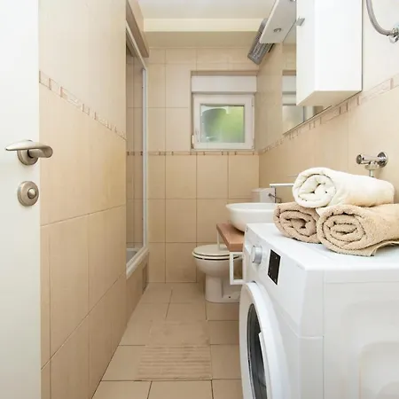 Sunny Garden Sibenik, Cozy Near Old Town شقة *