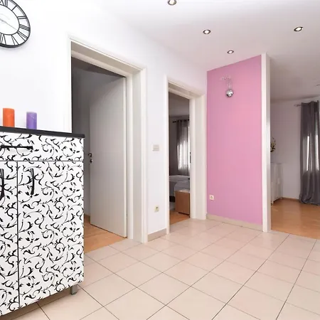 Apartman Sunny Garden Sibenik, Cozy Near Old Town Sibenik