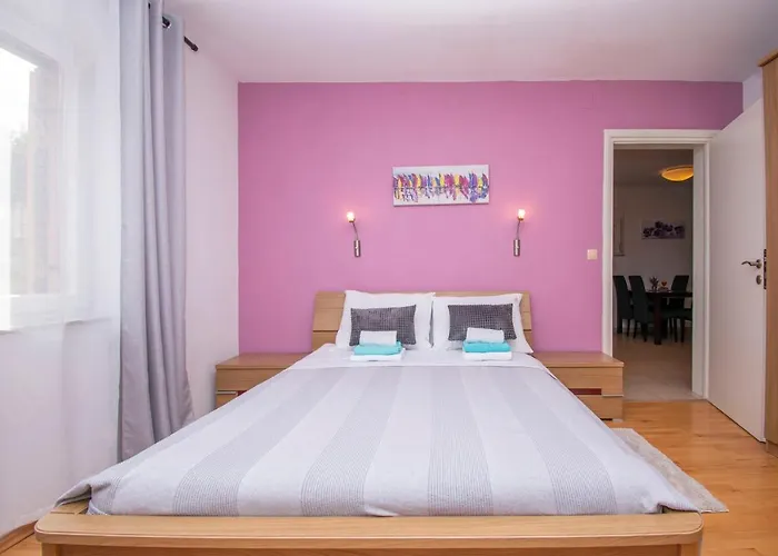 Sunny Garden Sibenik, Cozy Near Old Town 아파트 시베니크