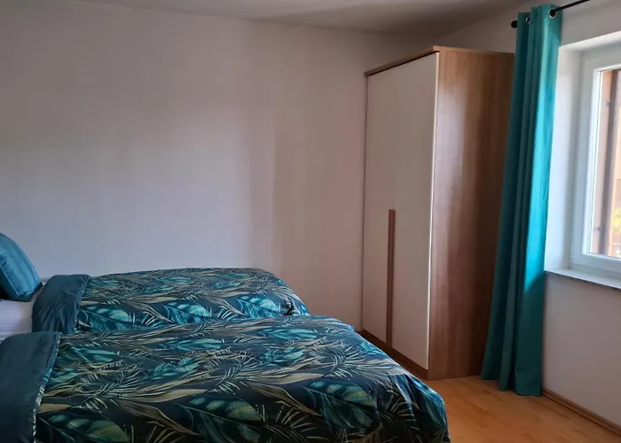 Sunny Garden Sibenik, Cozy Near Old Town Appartamento